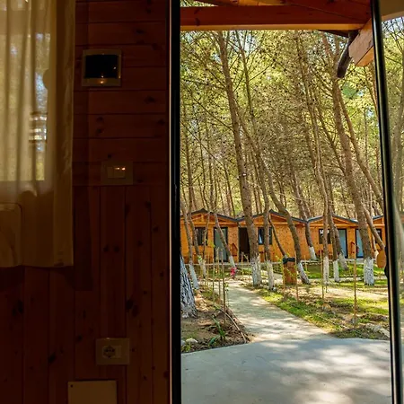 Ecuador Rezort Zverneci