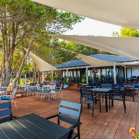 Ecuador منتجع Zverneci