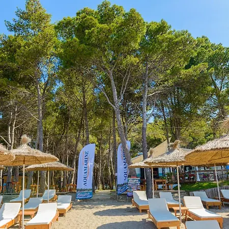 אתר נופש Ecuador Zverneci