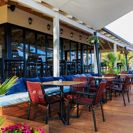 Ecuador Resort Zverneci