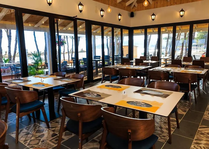 Ecuador Resort *