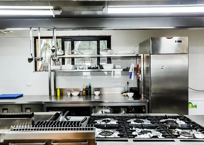 Ecuador Resort Zvernec